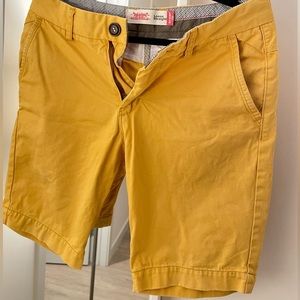 Levi’s 9” shorts